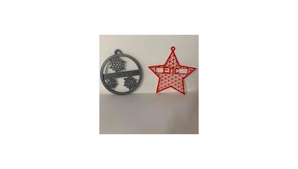 Boule de noël ou étoile de noël avec prénom