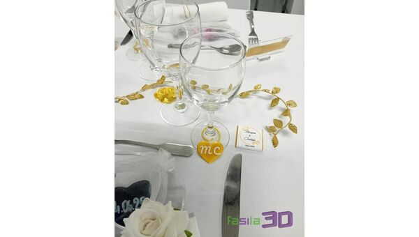 Commande de 100 clips-verres pour un mariage et marquage d'un bar à rhum